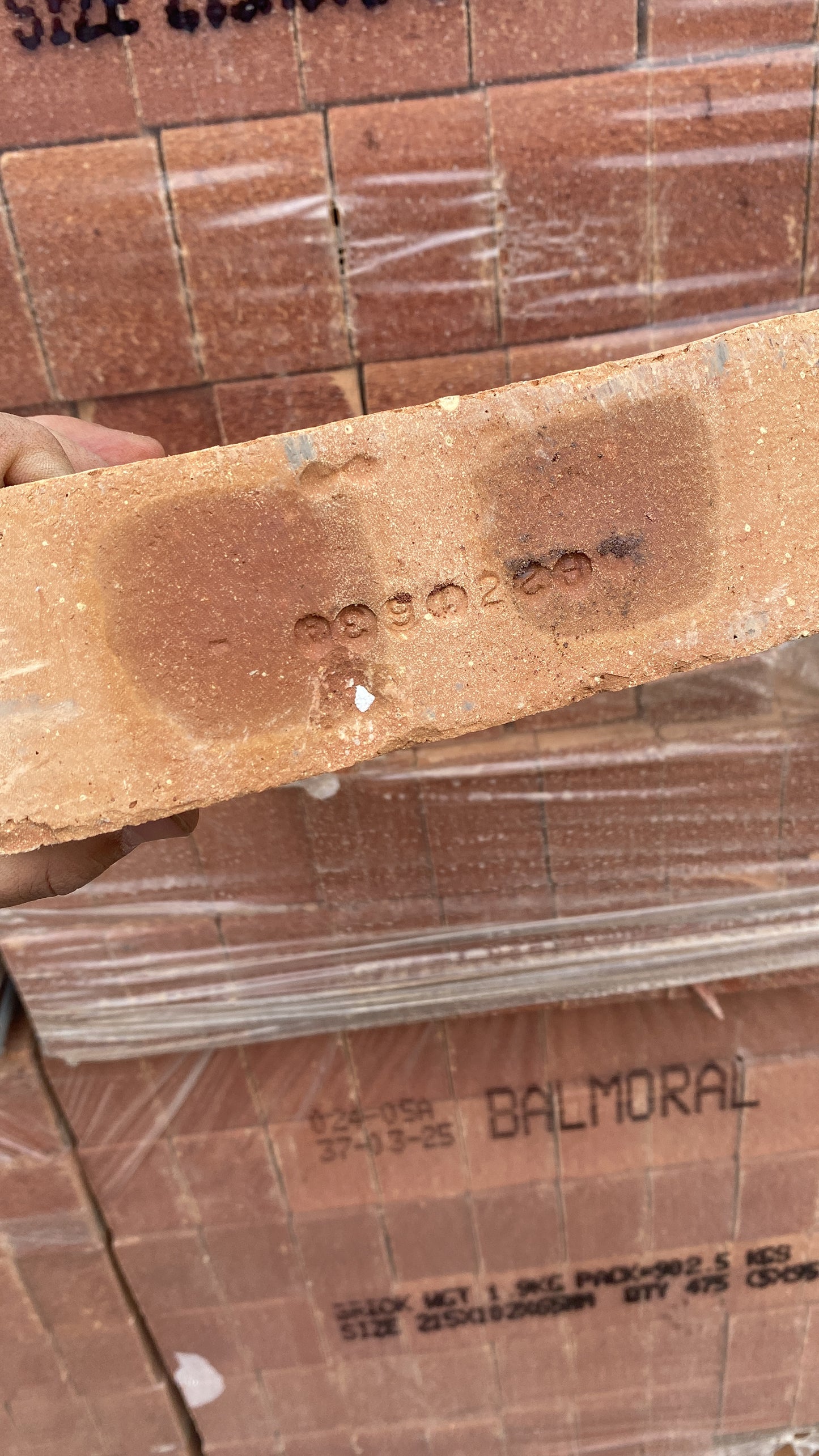 Ibstock Hardwicke Welbeck Red Mixture Wirecut Facing Brick 24 Packs (Pack of 475