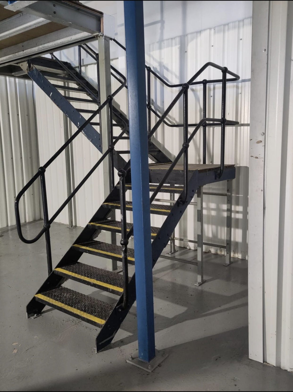 Mezzanine Floor 8mt x 6mt x 3mt