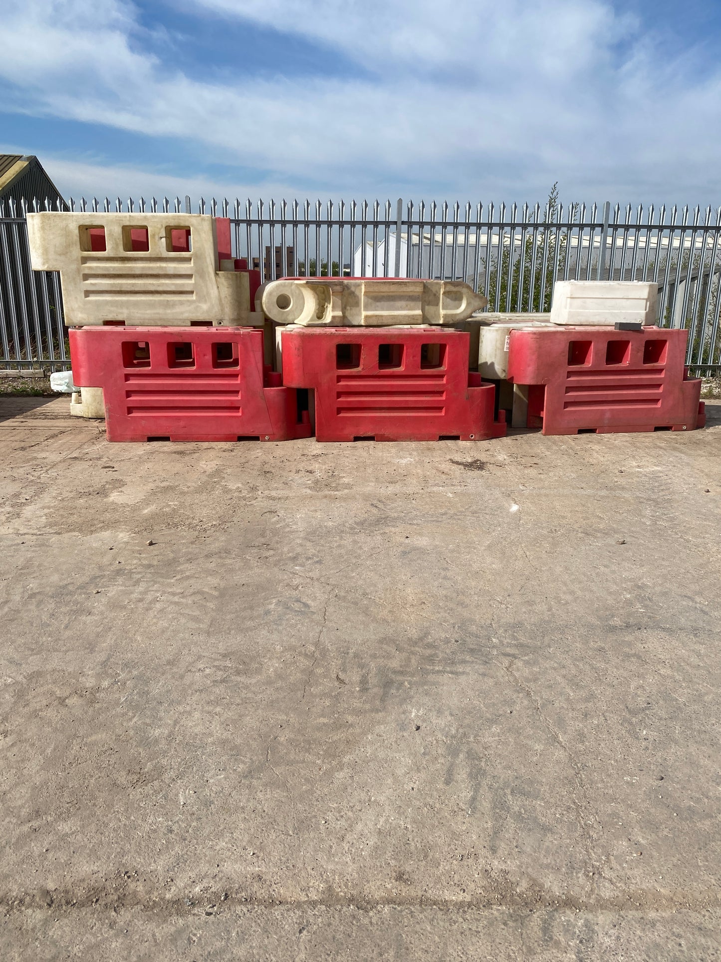 RB2000 Red and White Rota Barrier HGV x21