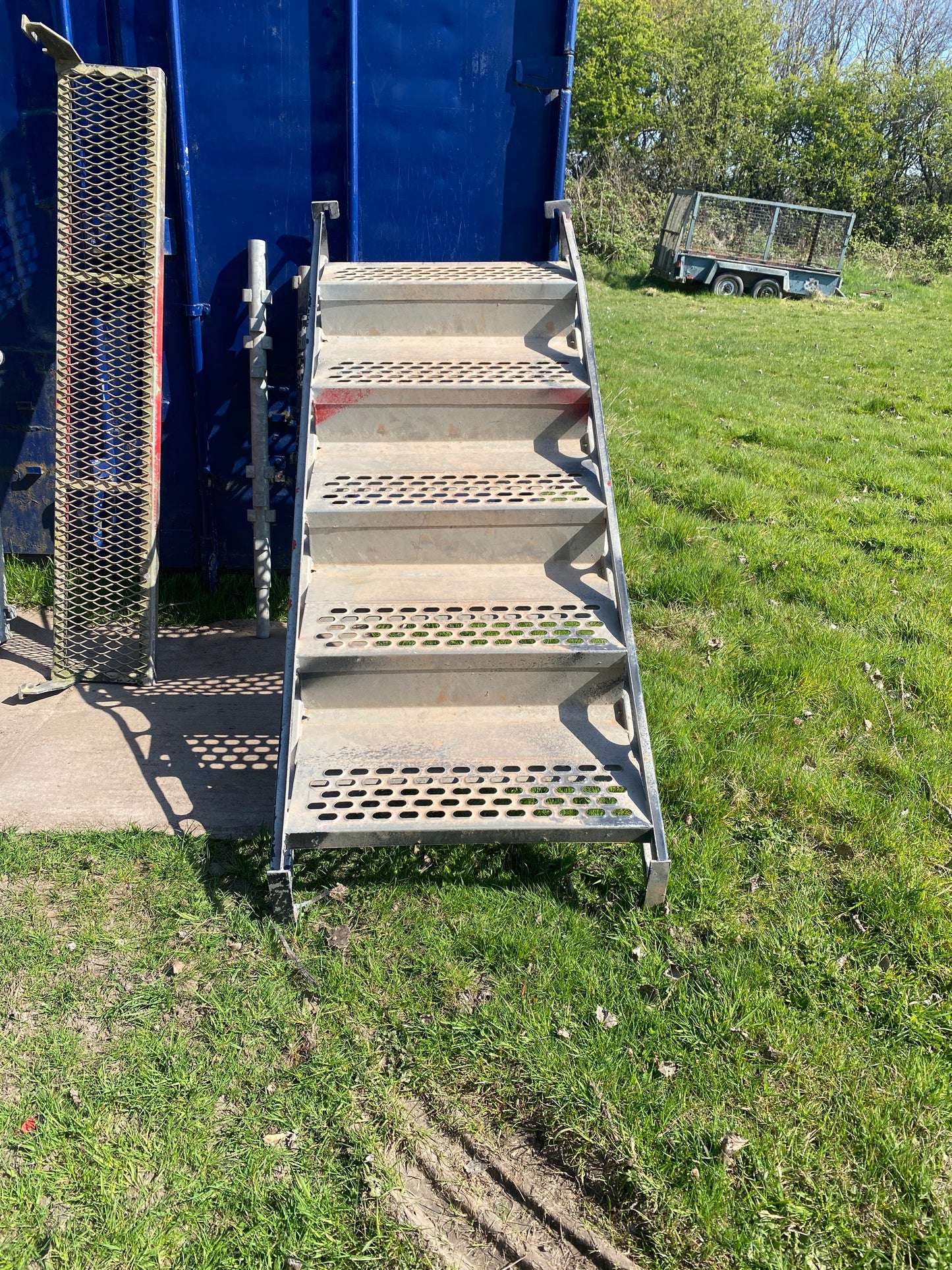 Scaffolding Joblot Complete Setup Including Vehicle