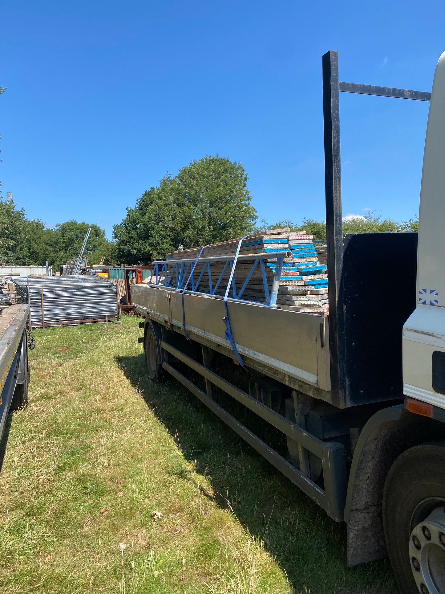 Scaffolding Joblot Complete Setup Including Vehicle