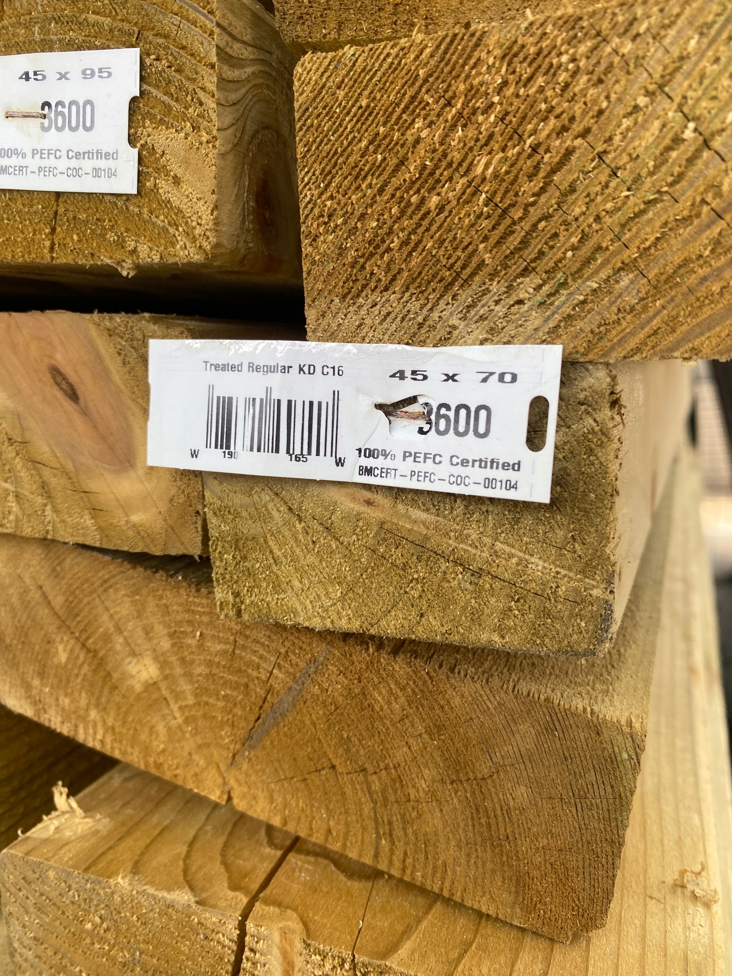Mixed Timber Pallets (4x2,5x2 And 6x2)