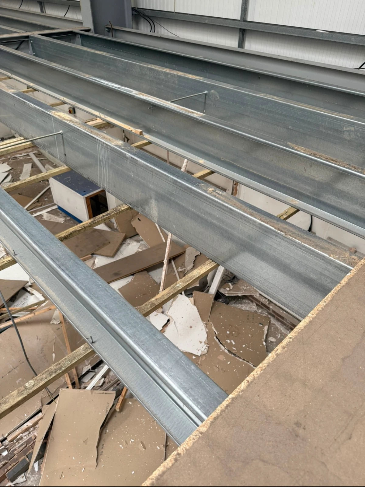 Steel Mezzanine Floor Complete - 30.57m x 7.15m x 3.08m
