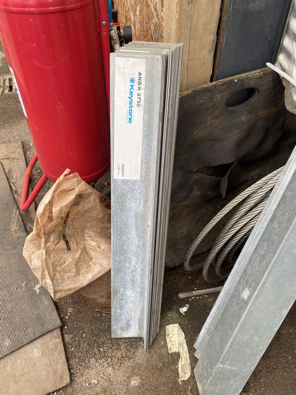 Keystone ANG/K Single Leaf Lintel 750mm  (45 Lintels)