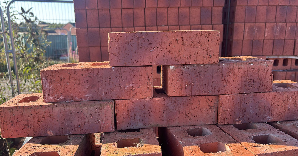 MBH PLC Carlton Heather Dragwire Wirecut Facing Brick 21 Packs 10,584 Bricks