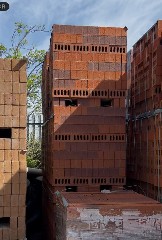 7 Packs of Ibstock Mercia Orange Multi Wirecut Facing Bricks (500 Bricks per Pack). Price per 1000 is £400.00 ex VAT